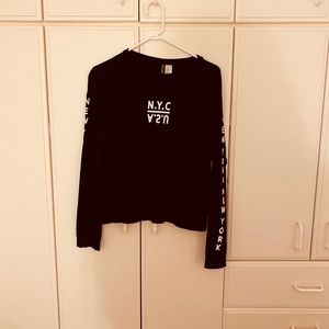 black long sleeve nyc t-shirt